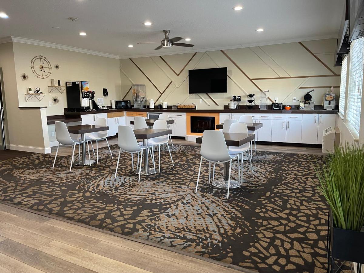 Bridgepointe Advantage By Bphotels Fremont ภายนอก รูปภาพ