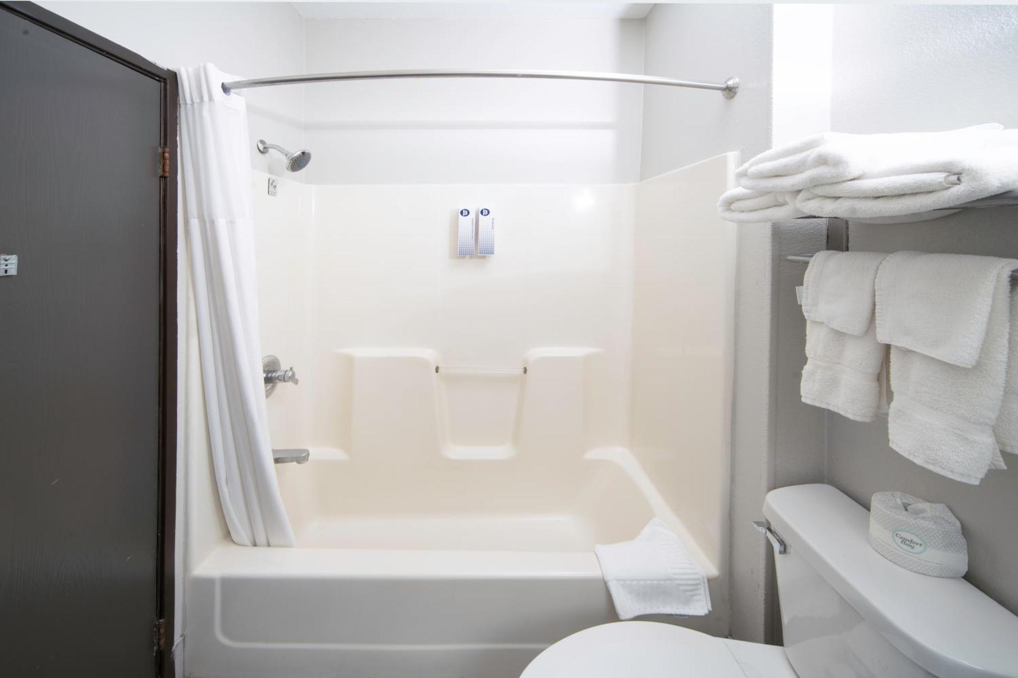 Bridgepointe Advantage By Bphotels Fremont ภายนอก รูปภาพ
